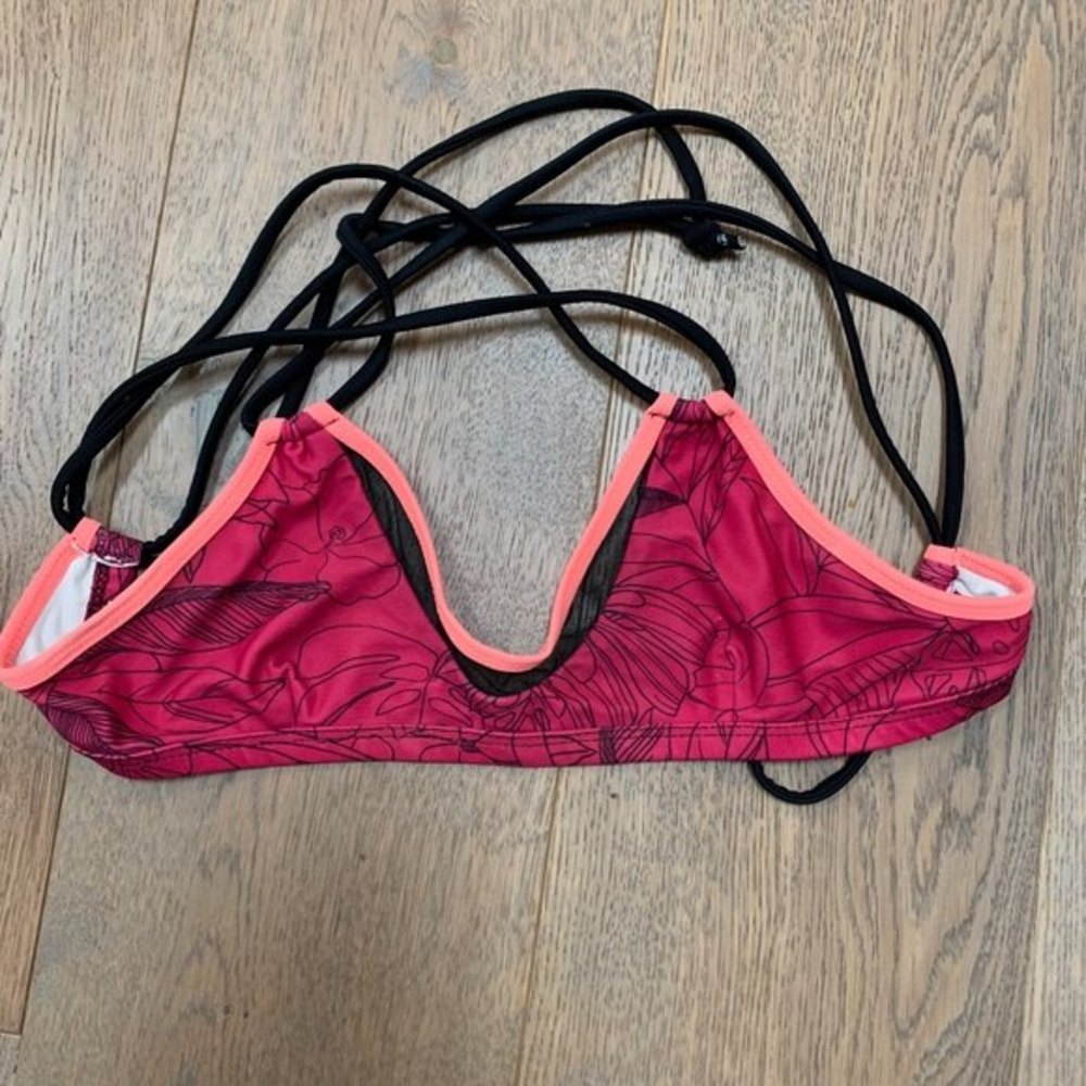 Kinda fancy bikini swim top Size S